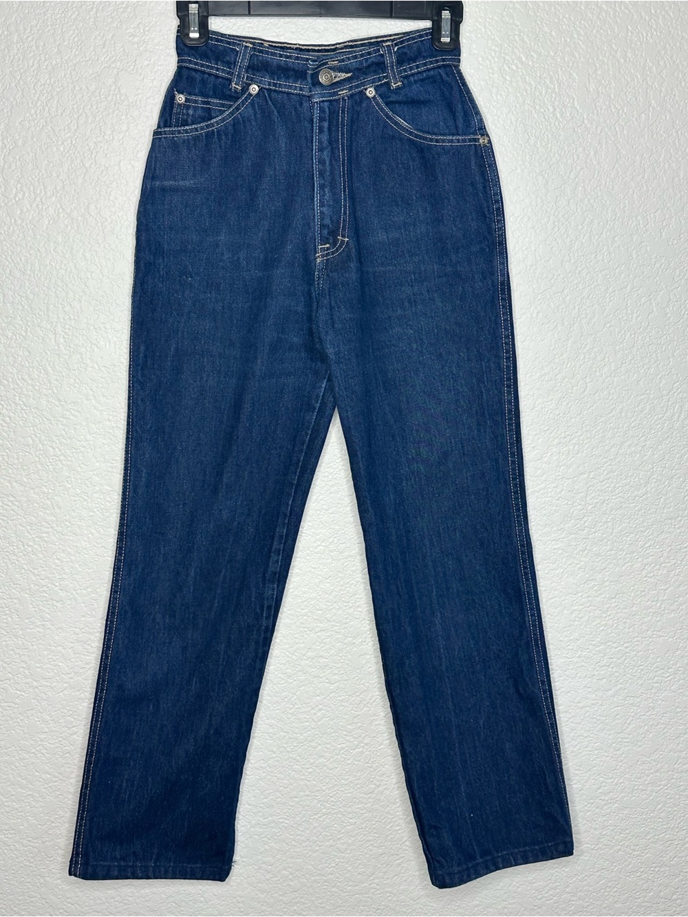 Oscar de la Renta Women's Straight Leg Jeans in Deep Blue Denim